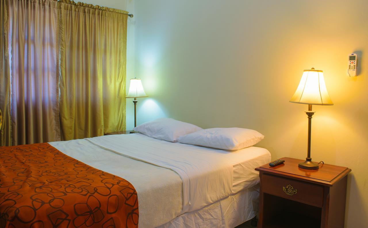Hotel Fontana マナグア エクステリア 写真