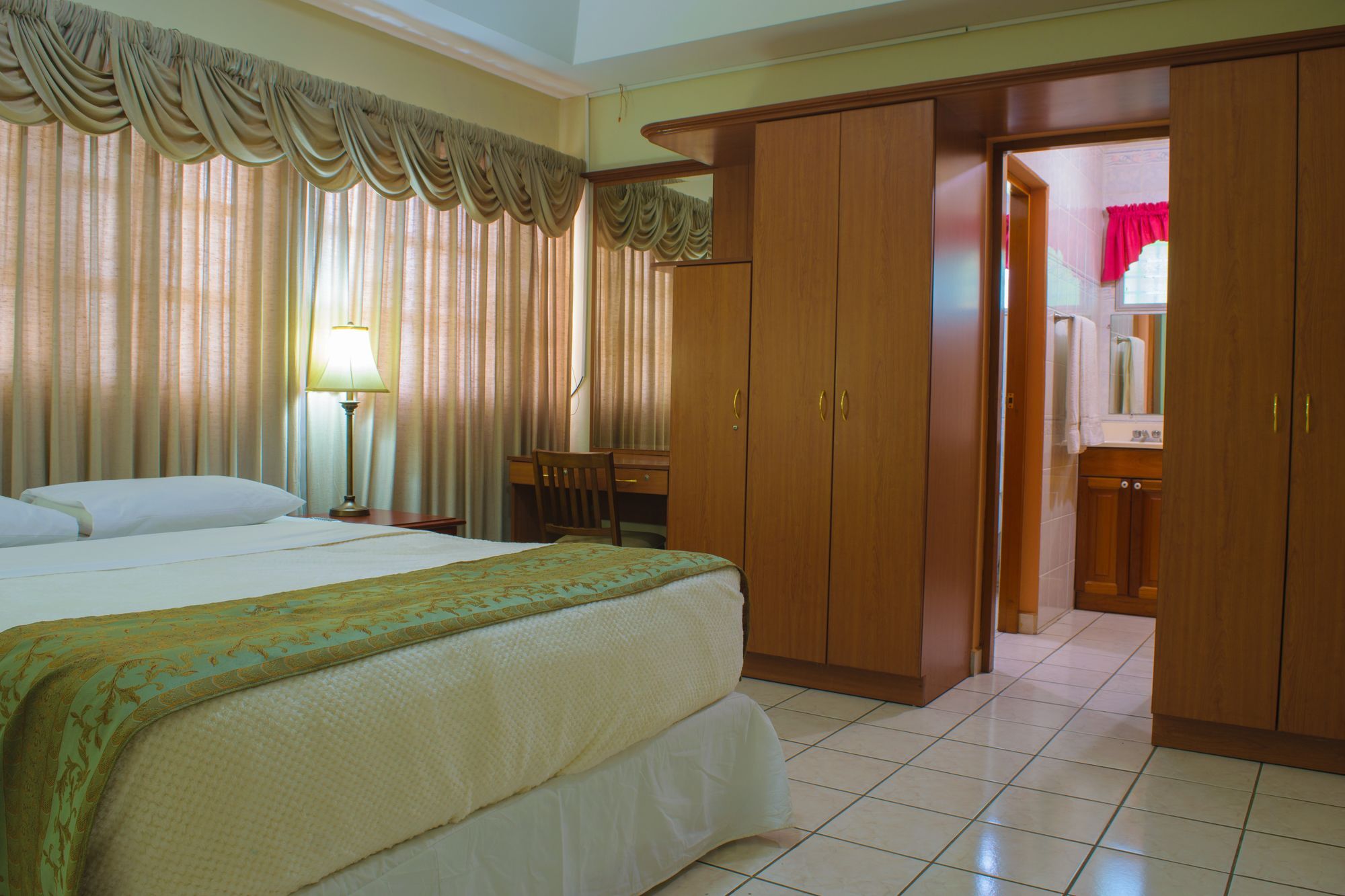 Hotel Fontana マナグア エクステリア 写真